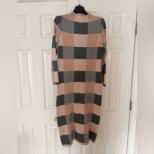 Nina Leonard Black and Tan Plaid Long Sleeve Dress